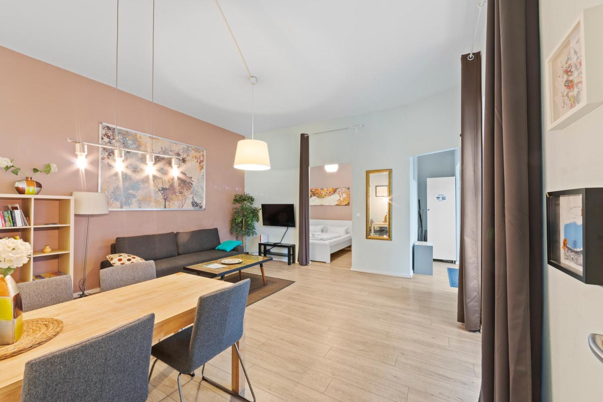 Apartment Uthman Berlin-Neukoelln Exterior photo