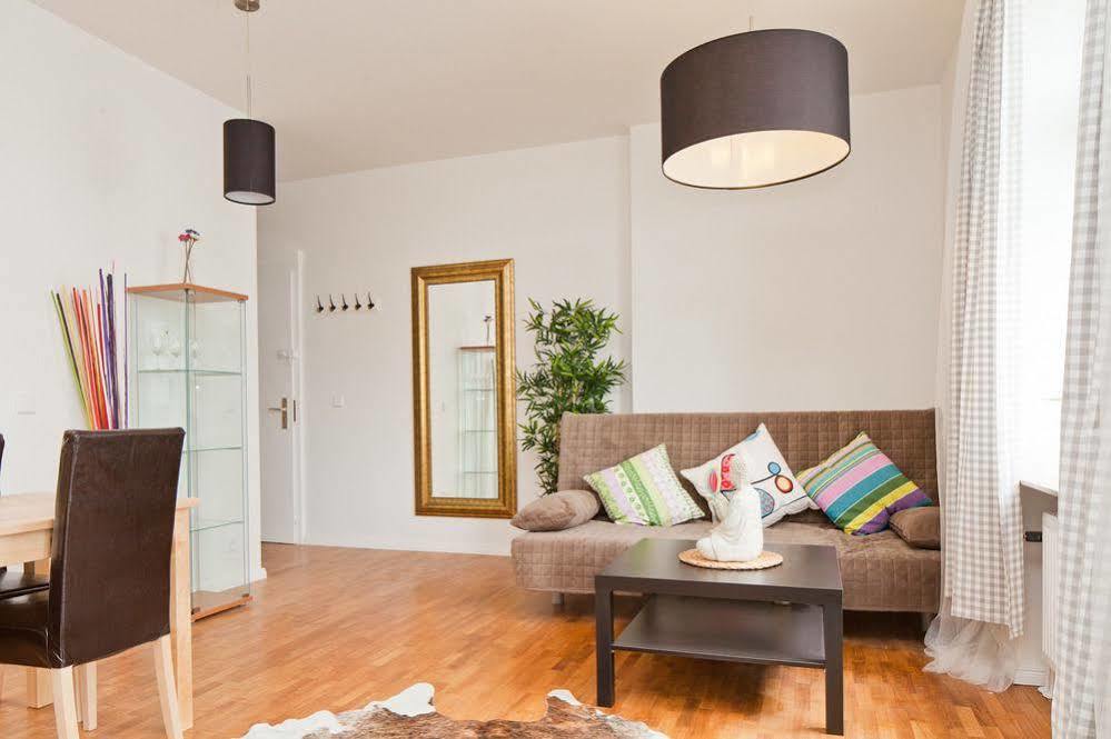 Apartment Uthman Berlin-Neukoelln Exterior photo